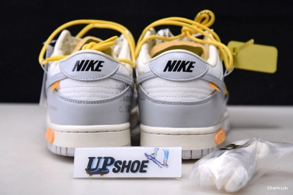Low Dunk Nike DM1602-103 Lot  29 O-W 0802